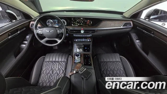 Genesis G90 — интерьер