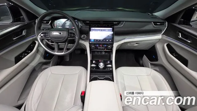 Jeep Cherokee — интерьер