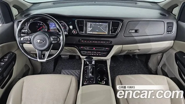 Kia Carnival — интерьер