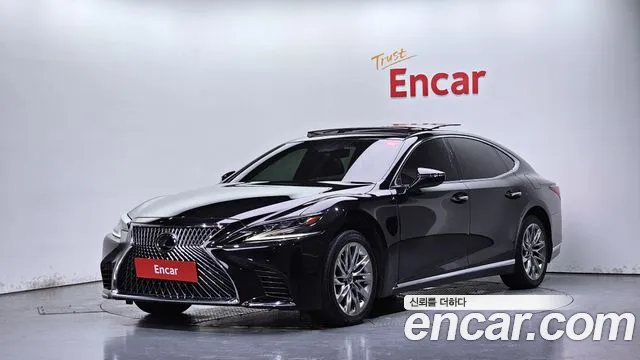 Lexus LS — экстерьер
