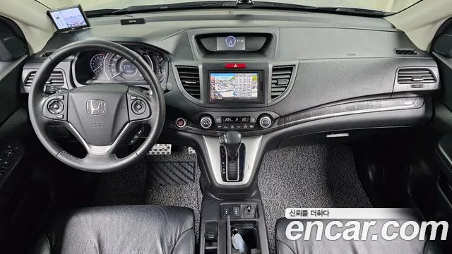 Honda CR-V — интерьер