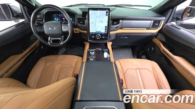 Ford Expedition — интерьер