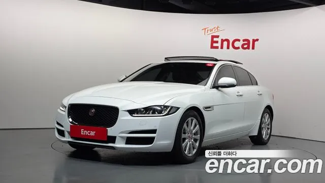 Jaguar XE — экстерьер