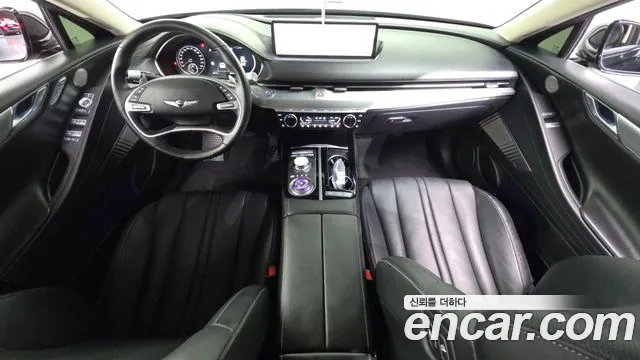 Genesis G80 — интерьер