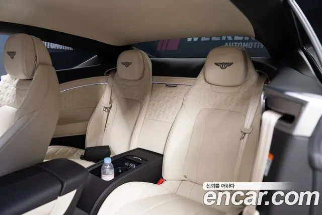 Bentley Continental — интерьер