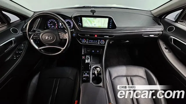 Hyundai Sonata — интерьер