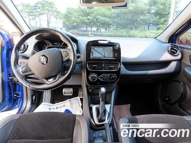 Renault Korea Clio — интерьер