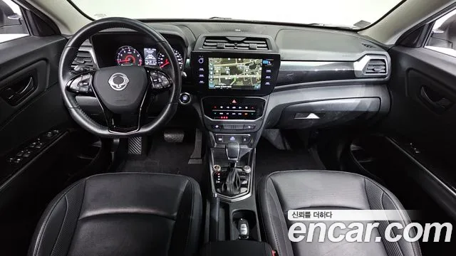 KG Mobility Tivoli — интерьер