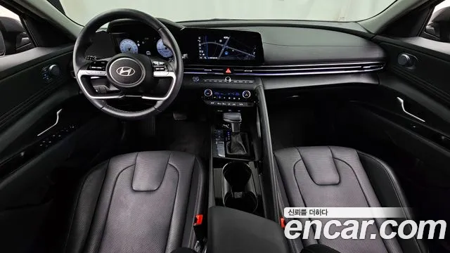 Hyundai Elantra — интерьер