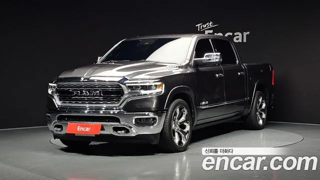Dodge Ram Pickup — экстерьер