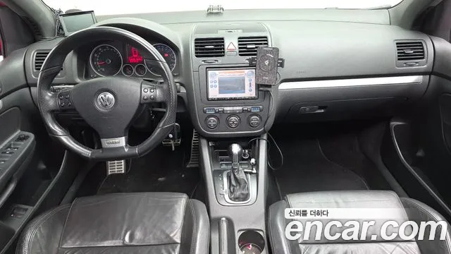 Volkswagen Golf — интерьер