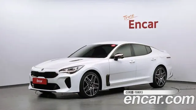 Kia Stinger — экстерьер