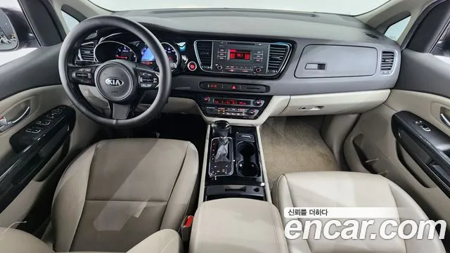Kia Carnival — интерьер