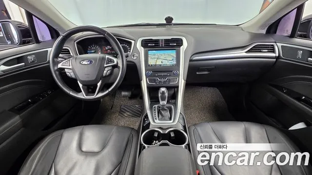 Ford Mondeo — интерьер