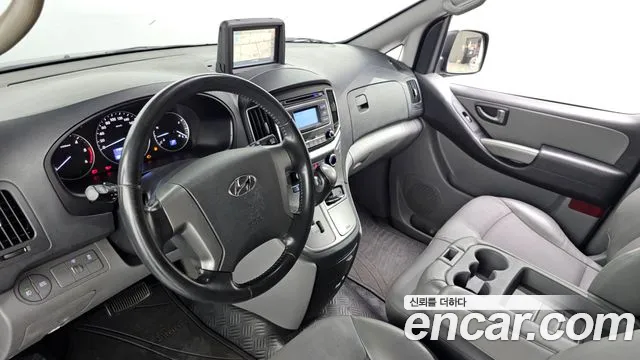 Hyundai Starex — интерьер