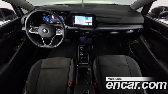 Volkswagen Golf — интерьер