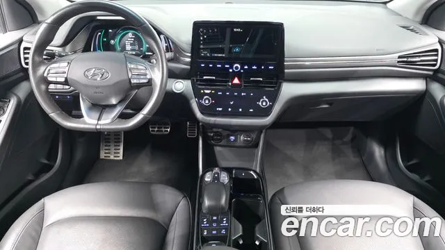 Hyundai Ioniq — интерьер