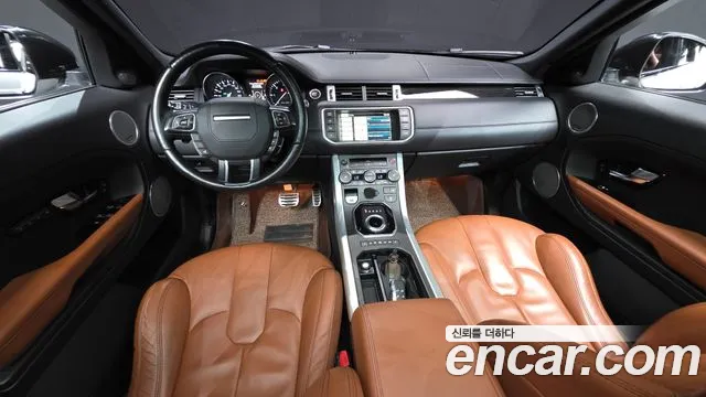 Land Rover Range Rover Evoque — интерьер