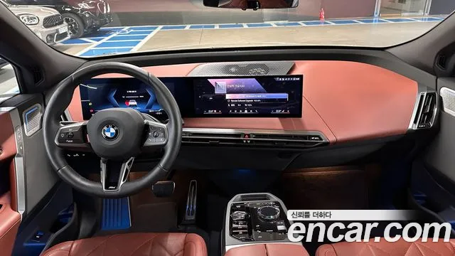 BMW iX — интерьер