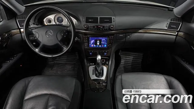 Mercedes-Benz E-класс — интерьер
