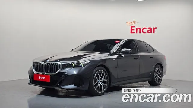 BMW 5 серия — экстерьер