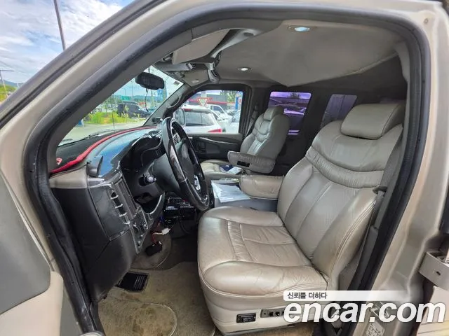 Chevrolet Express Van — интерьер