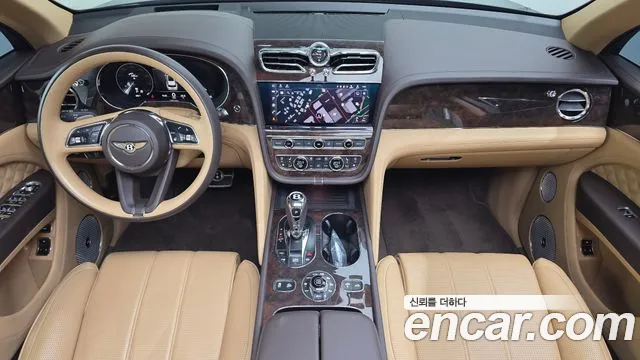 Bentley Bentayga — интерьер