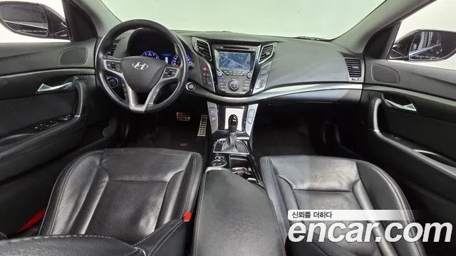 Hyundai i40 — интерьер