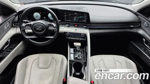 Hyundai Elantra — интерьер