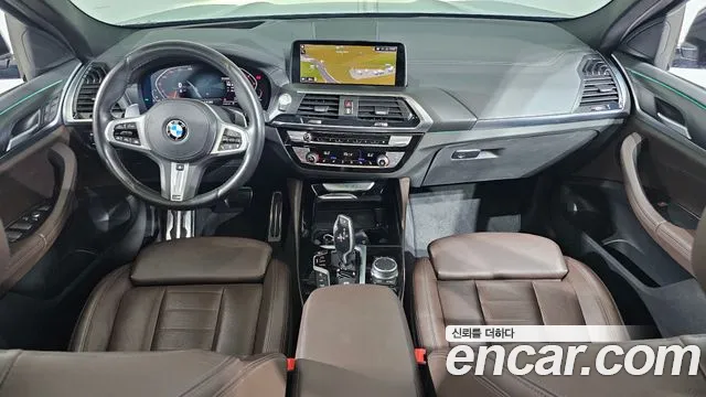 BMW X4 — интерьер