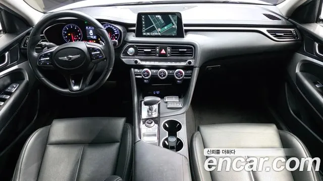 Genesis G70 — интерьер