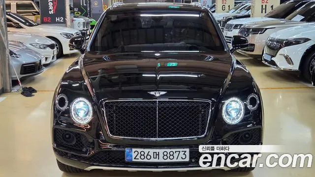 Bentley Bentayga — экстерьер