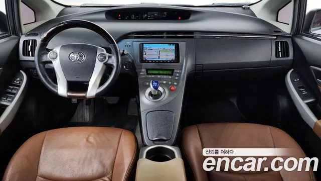 Toyota Prius — интерьер