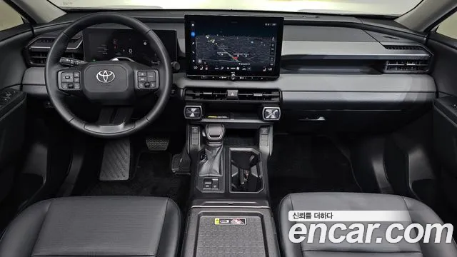 Toyota RAV4 — интерьер