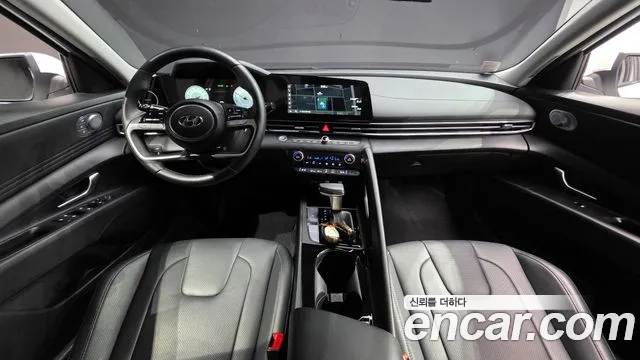 Hyundai Elantra — интерьер