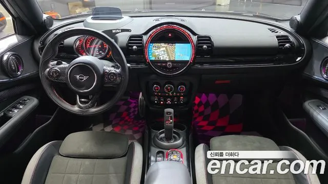 MINI Clubman — интерьер