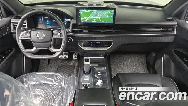 KG Mobility Rexton — интерьер