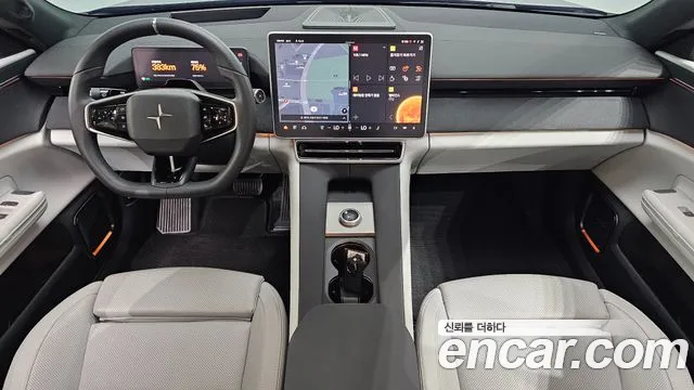 Polestar 4 — интерьер