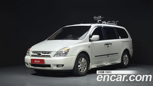 Kia Carnival — экстерьер