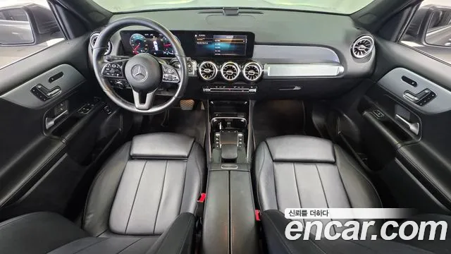 Mercedes-Benz GLB-класс — интерьер