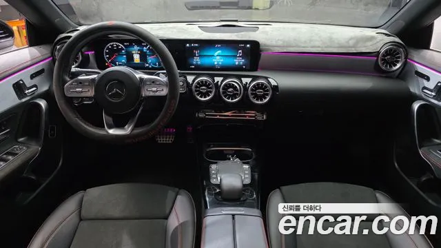 Mercedes-Benz CLA-класс — интерьер