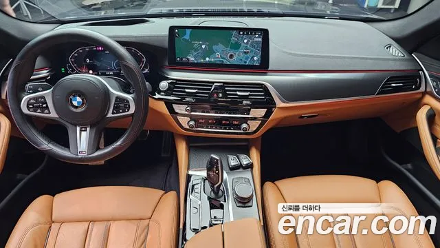 BMW 5 серия — интерьер
