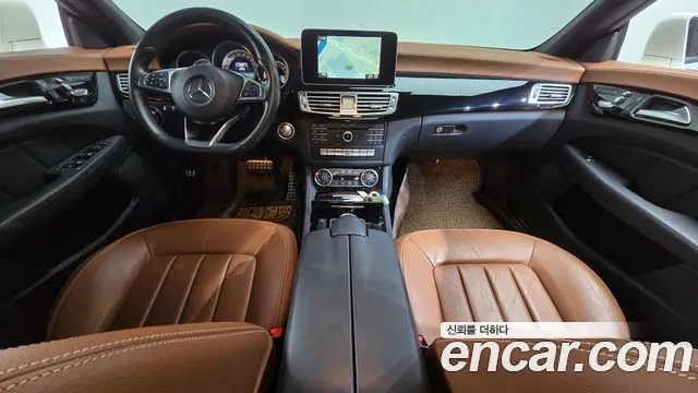 Mercedes-Benz CLS-класс — интерьер