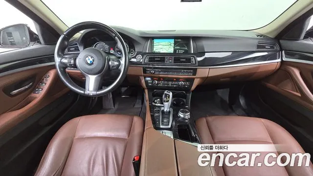 BMW 5 серия — интерьер