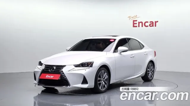 Lexus IS — экстерьер