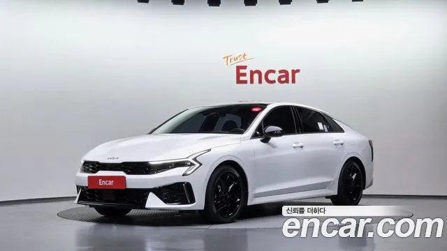 Kia K5 — экстерьер