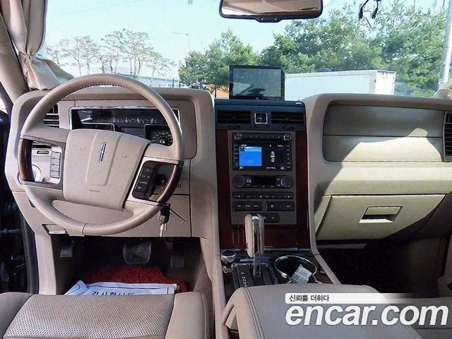 Lincoln Navigator — интерьер