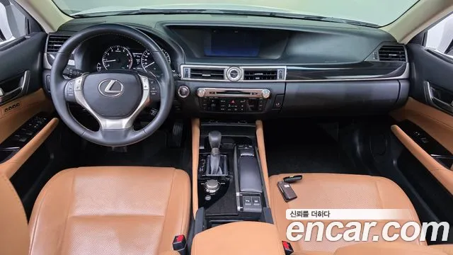 Lexus GS — интерьер