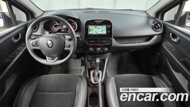 Renault Korea Clio — интерьер