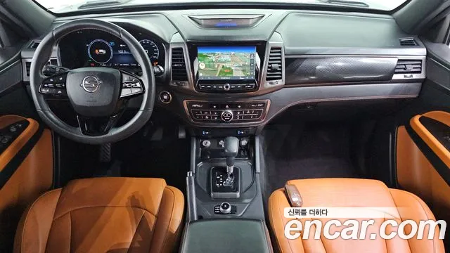KG Mobility Rexton — интерьер